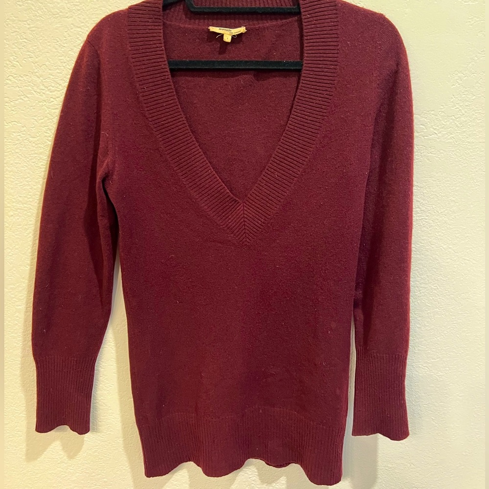 LAMADE Burgundy Cashmere V Neck sweater size large